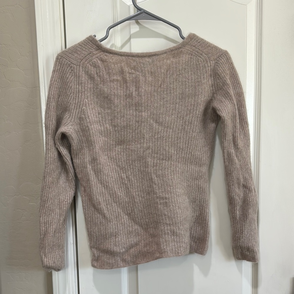 41 Hawthorn Tan V-Neck Sweater Fine-Gauge Knit / H1 - Picture 4 of 4